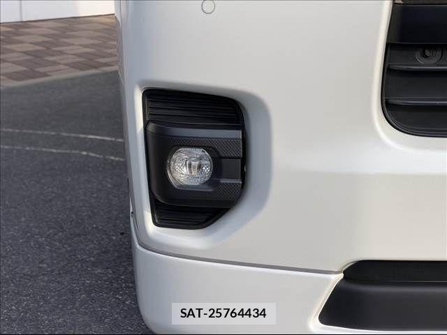Toyota HIACE VAN 2023-02 8662028-26