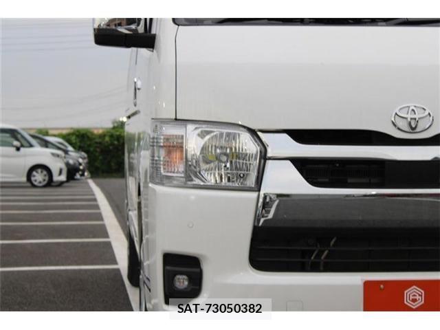 Toyota HIACE VAN 2025-03 8662035-15