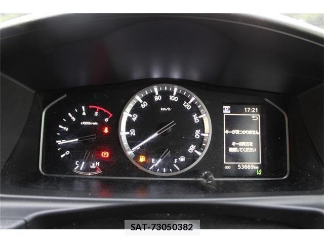 Toyota HIACE VAN 2025-03 8662035-1