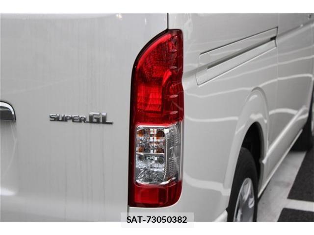 Toyota HIACE VAN 2025-03 8662035-20