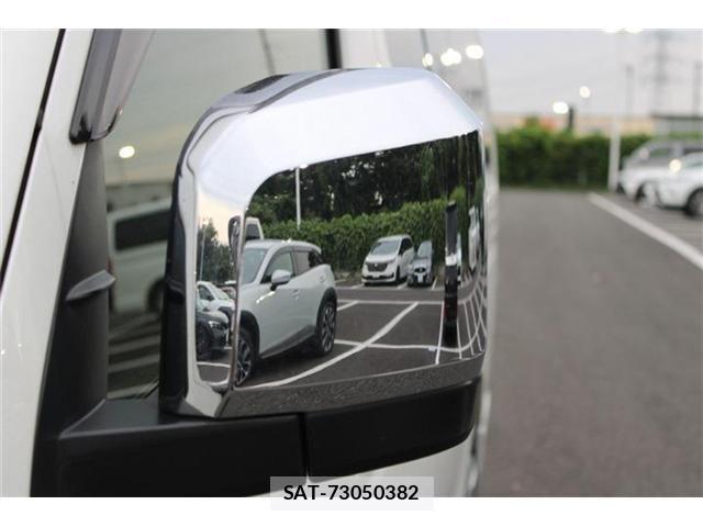Toyota HIACE VAN 2025-03 8662035-22