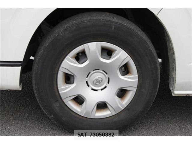 Toyota HIACE VAN 2025-03 8662035-24