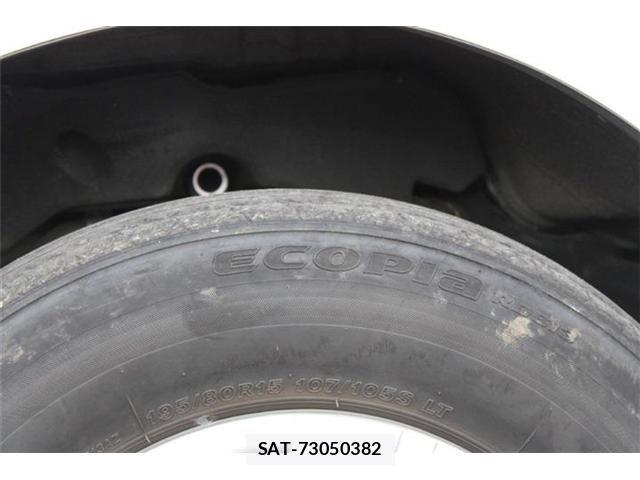 Toyota HIACE VAN 2025-03 8662035-29