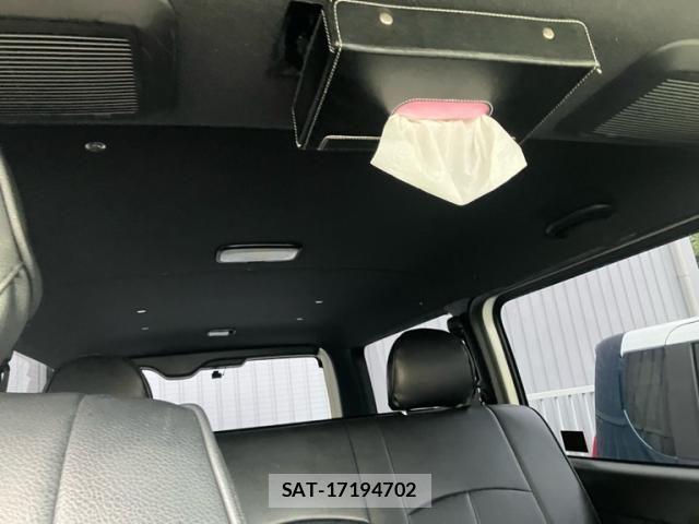 Toyota HIACE VAN 2020-06 8662040-18