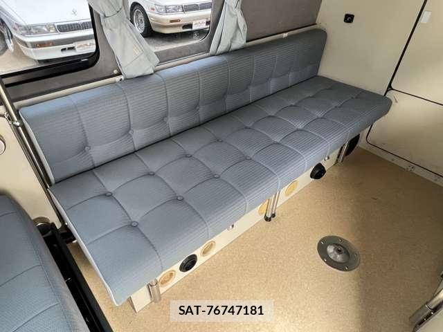 Toyota HIACE VAN 2006-06 8667056-12