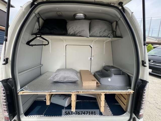 Toyota HIACE VAN 2006-06 8667056-24