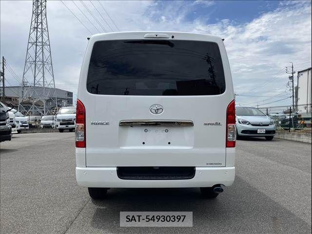 Toyota HIACE VAN 2022-02 8662033-17