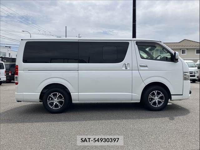 Toyota HIACE VAN 2022-02 8662033-18