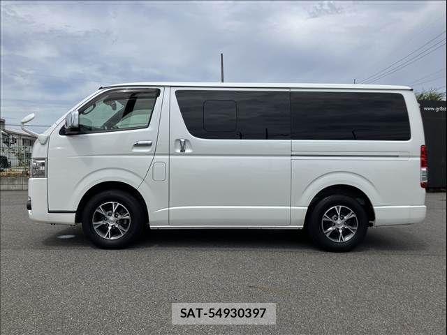 Toyota HIACE VAN 2022-02 8662033-19