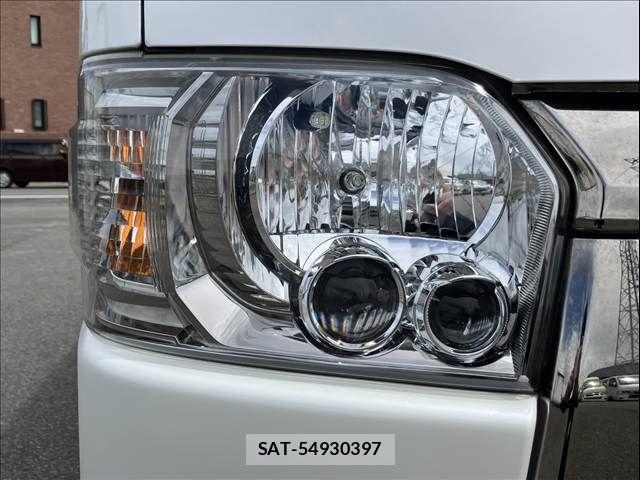 Toyota HIACE VAN 2022-02 8662033-22