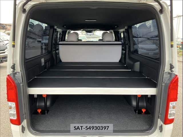 Toyota HIACE VAN 2022-02 8662033-3