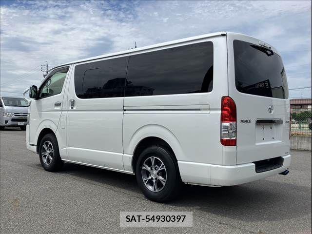Toyota HIACE VAN 2022-02 8662033-7