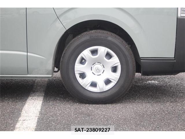 Toyota HIACE VAN 2025-06 8662027-11