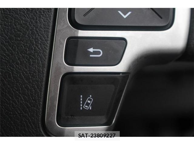 Toyota HIACE VAN 2025-06 8662027-4