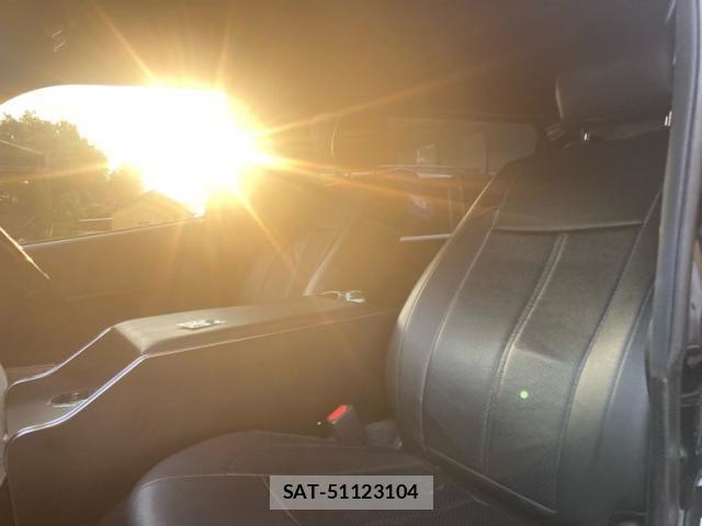 Toyota HIACE VAN 2024-01 8662032-7