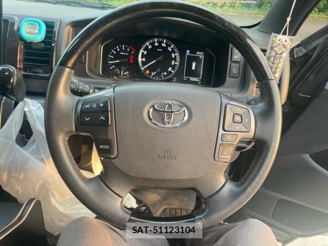 Toyota HIACE VAN 2024-01 8662032-12