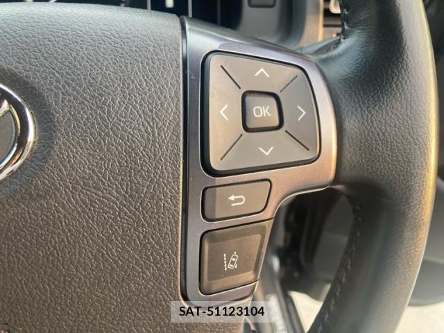 Toyota HIACE VAN 2024-01 8662032-17