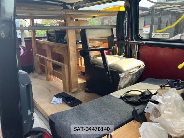 Toyota HIACE VAN 2021-02 8667054-13