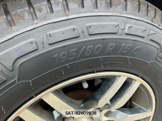 Toyota HIACE VAN 2007-08 8667057-10