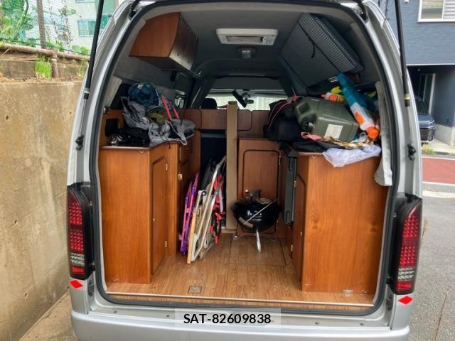 Toyota HIACE VAN 2007-08 8667057-11