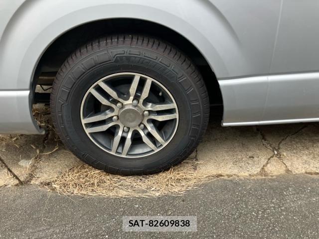 Toyota HIACE VAN 2007-08 8667057-7