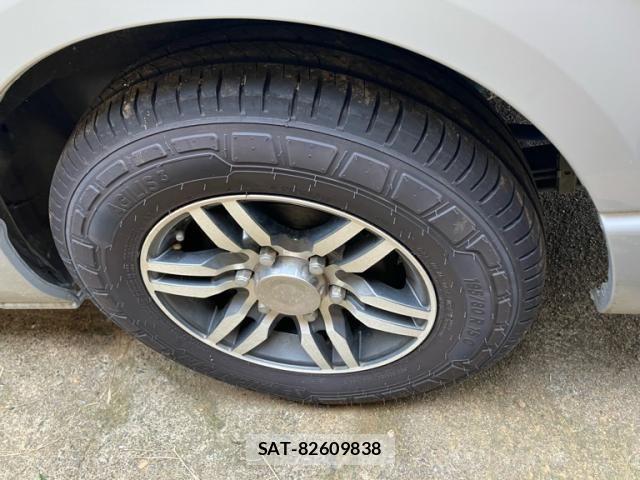 Toyota HIACE VAN 2007-08 8667057-8