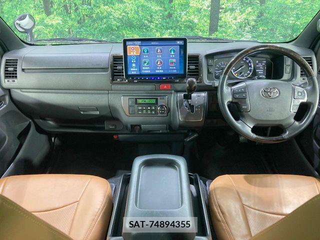 Toyota HIACE VAN 2022-08 8662029-1