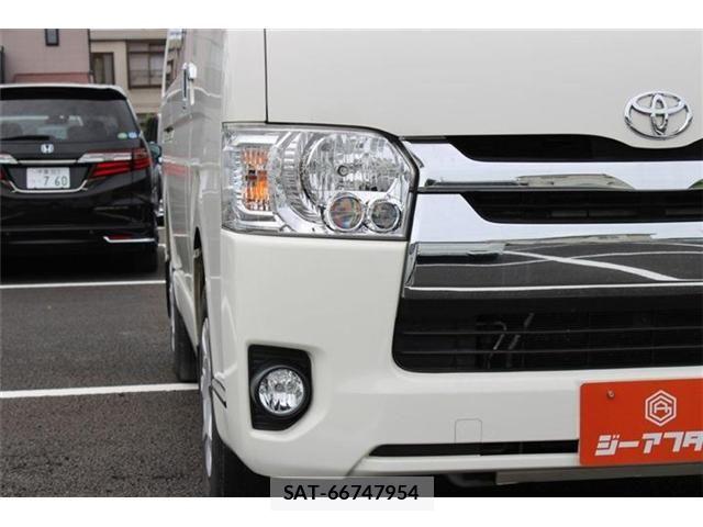 Toyota HIACE VAN 2017-06 8662053-13