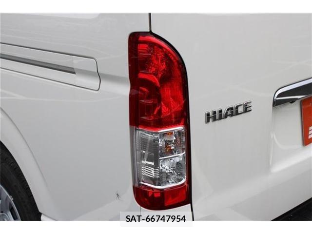 Toyota HIACE VAN 2017-06 8662053-17