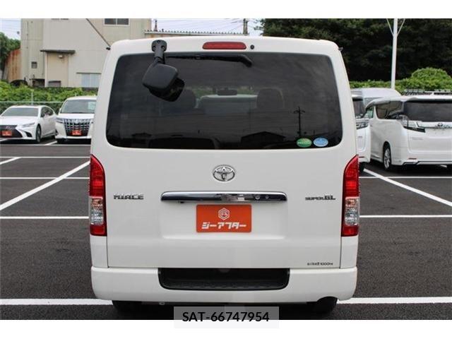 Toyota HIACE VAN 2017-06 8662053-8