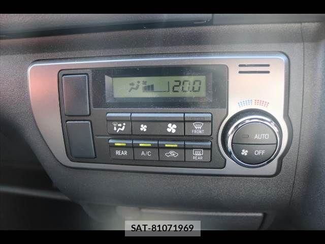 Toyota HIACE VAN 2023-02 8667048-27