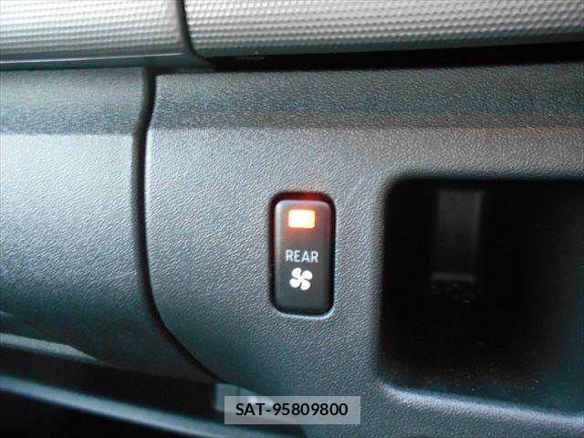 Toyota HIACE VAN 2008-09 8662058-9