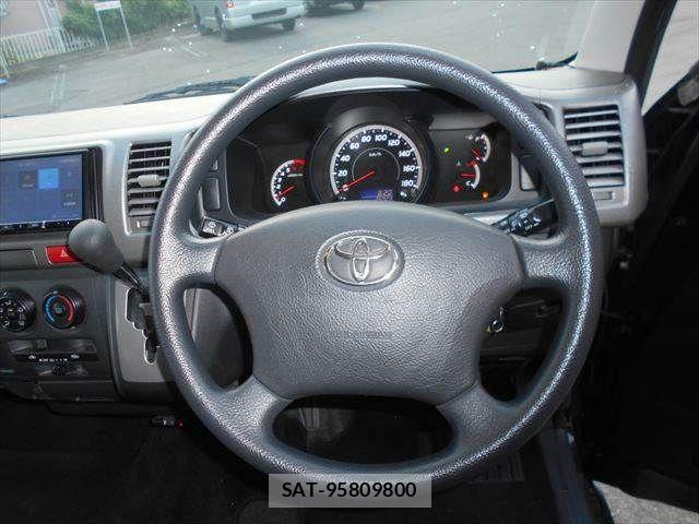 Toyota HIACE VAN 2008-09 8662058-15