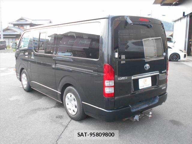 Toyota HIACE VAN 2008-09 8662058-24