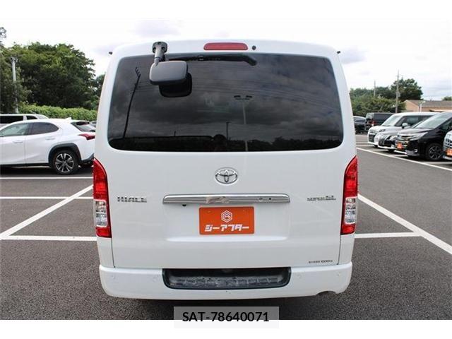 Toyota HIACE VAN 2022-09 8667050-10