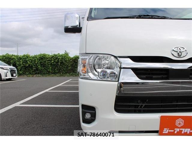 Toyota HIACE VAN 2022-09 8667050-14