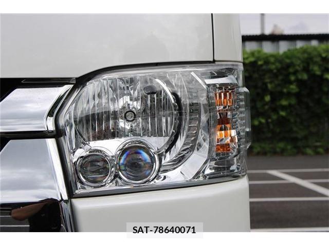 Toyota HIACE VAN 2022-09 8667050-17