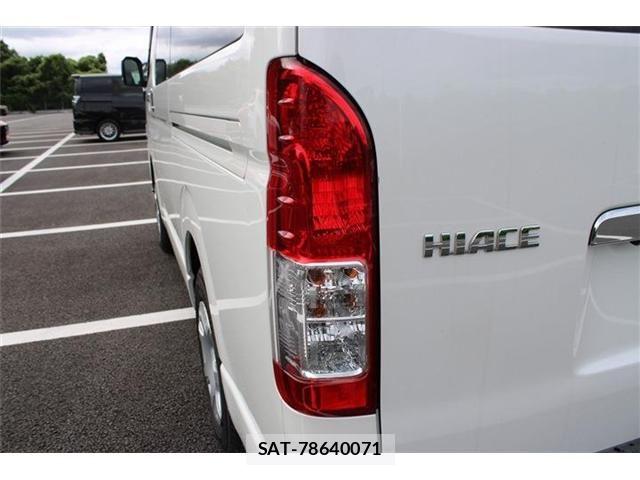 Toyota HIACE VAN 2022-09 8667050-18