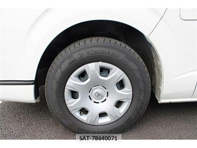 Toyota HIACE VAN 2022-09 8667050-22