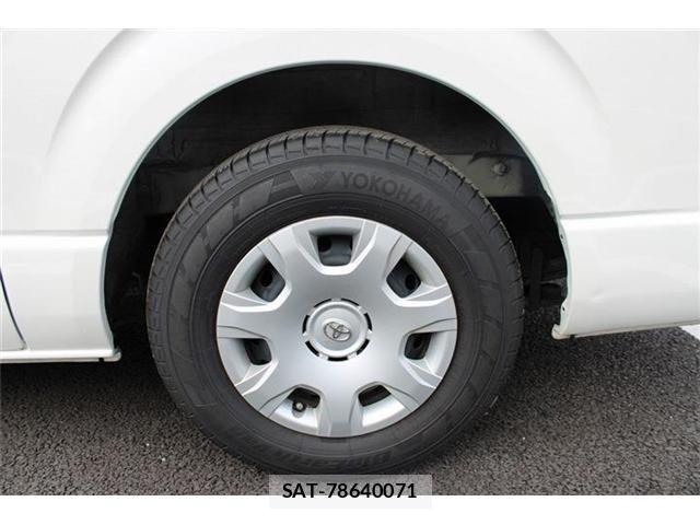 Toyota HIACE VAN 2022-09 8667050-23