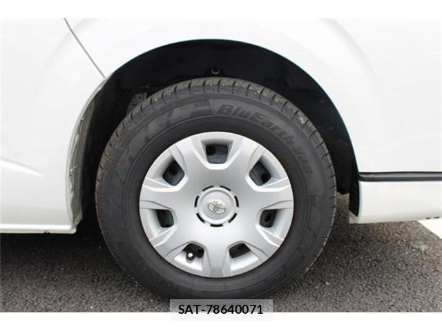 Toyota HIACE VAN 2022-09 8667050-25