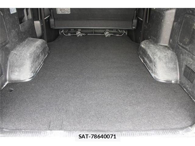 Toyota HIACE VAN 2022-09 8667050-29