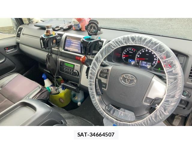 Toyota HIACE VAN 2019-02 8662057-11
