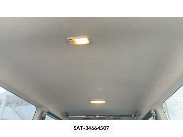 Toyota HIACE VAN 2019-02 8662057-15