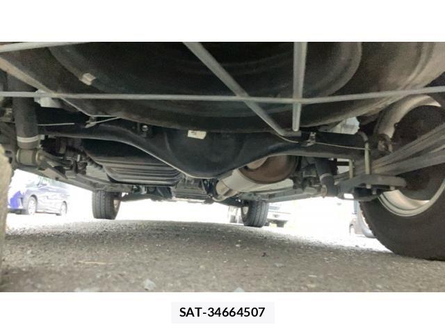 Toyota HIACE VAN 2019-02 8662057-6