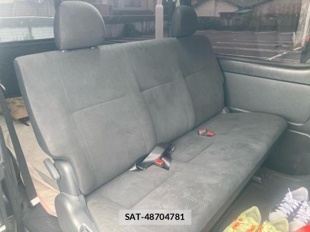 Toyota HIACE VAN 2014-08 8662055-15