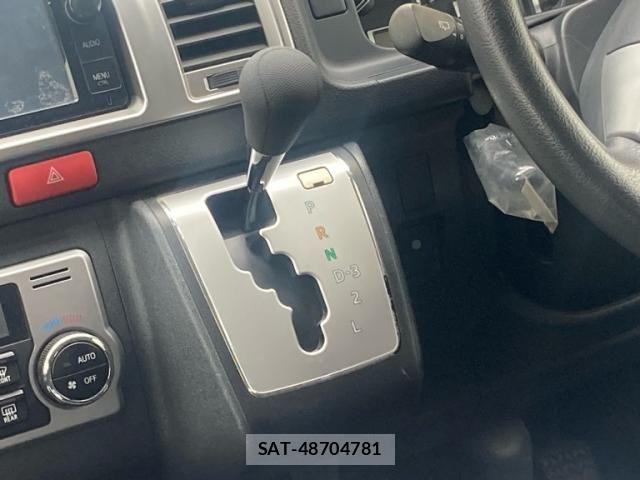 Toyota HIACE VAN 2014-08 8662055-22