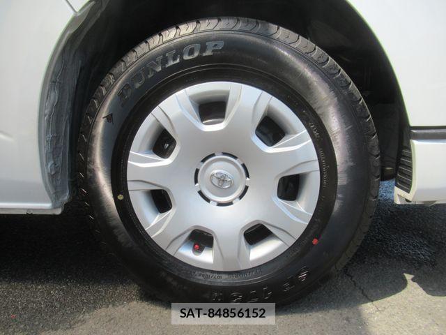 Toyota HIACE VAN 2026-06 8667046-12