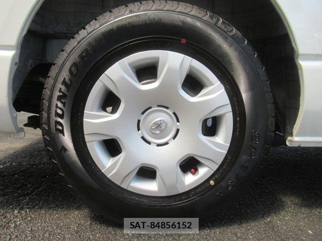 Toyota HIACE VAN 2026-06 8667046-13