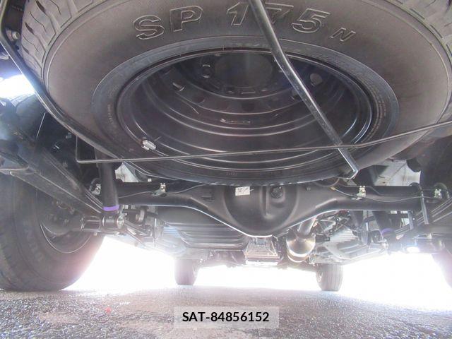 Toyota HIACE VAN 2026-06 8667046-28